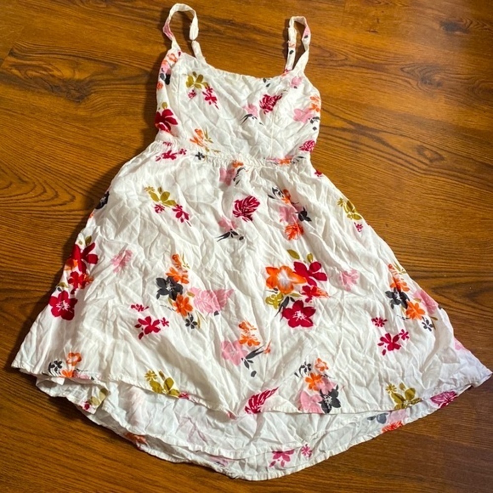🌷 Garage 🌷 Floral A-Line Cutout Back Dress With Pockets